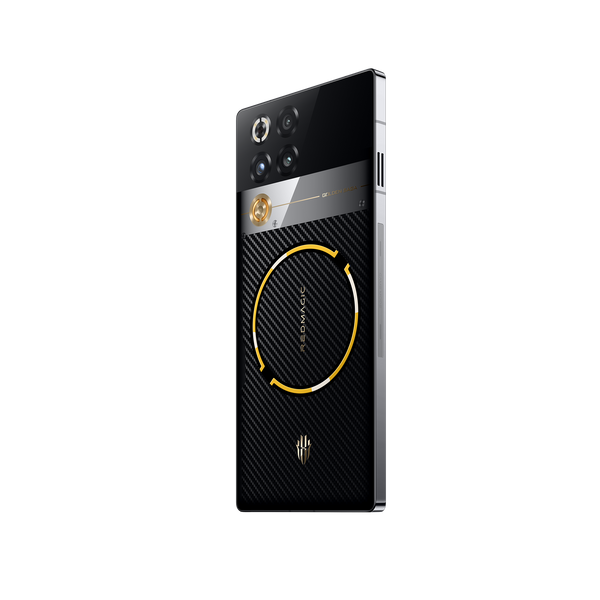 حزمة REDMAGIC 11 Pro Golden Saga الإصدار المحدود
